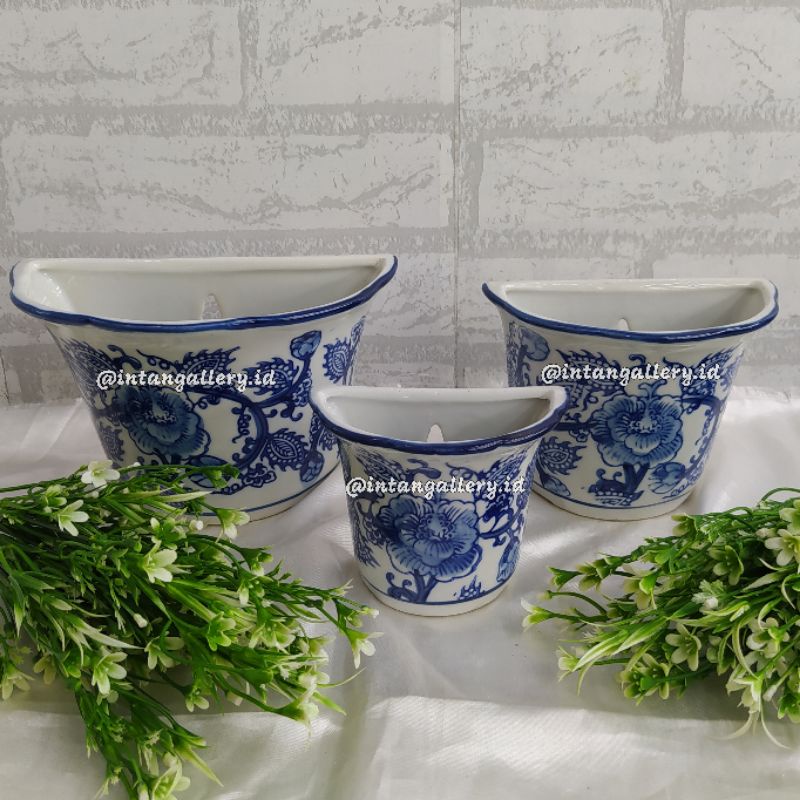 Pot Tanam Dinding Biru Putih Set 3 - Bahan Keramik