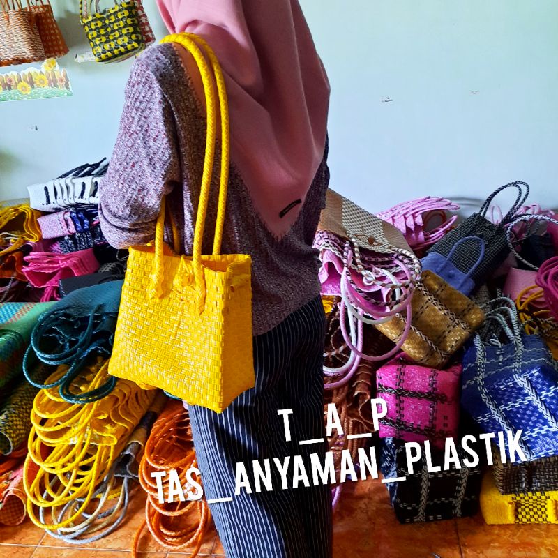 Tas Selempang Bucket Serut Bahan Anyaman Jali Premiun Tas Slingbag Fashion Wanita READY