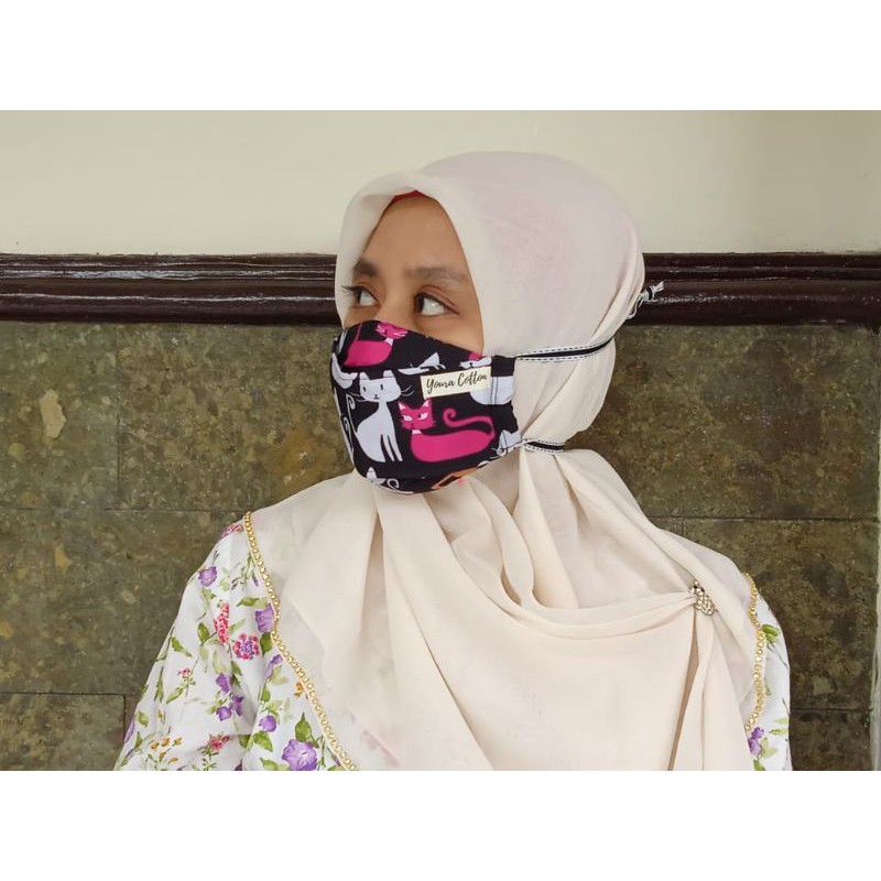 Masker kain Evo 3ply motif hitam kucing