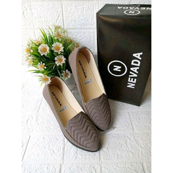Sepatu kerja wanita/sepatu wanita terbaru/Sepatu flat shoes wanita nevada /Sepatu Balet / flat shoes