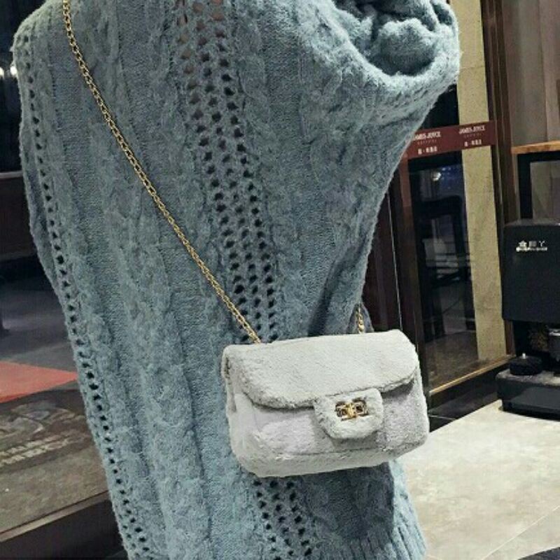 Abraar Kadabra TAS Wanita Selempang Bulu BBAO Sling Bag Bulu Tas Bulu Import Tas Murah Batam Tas PARTY  Tas Casual BISA COD