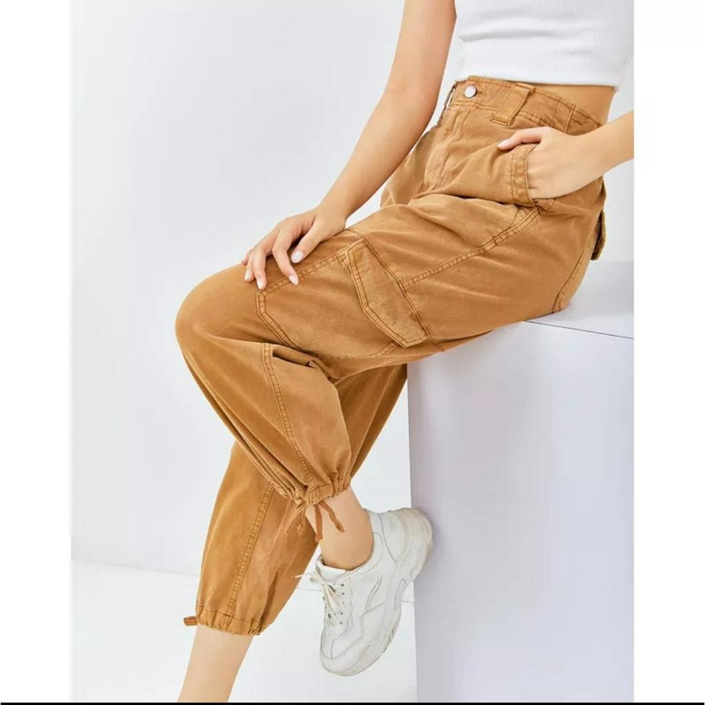 Old Navy Loose Taper Stretch Cargo Pants