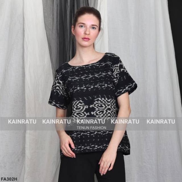 Baju Tenun Maluku