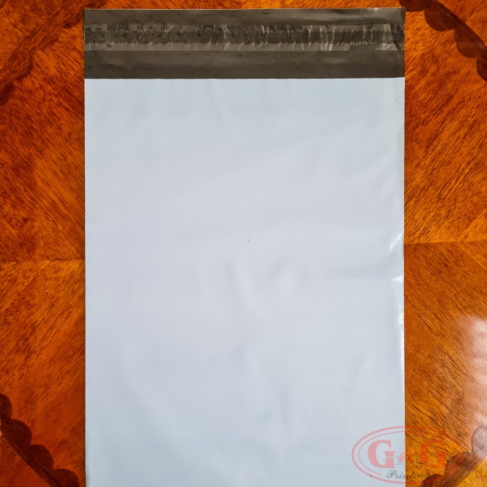 

Plastik Polymailer 25x35 100pcs Putih Susu Polos Packing Amplop