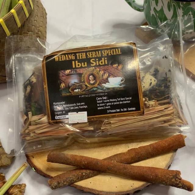 

WEDANG TEH SERAI / SEREH SPESIAL IBU SIDI ( 7 REMPAH PREMIUM + GULA BATU + GULA AREN )