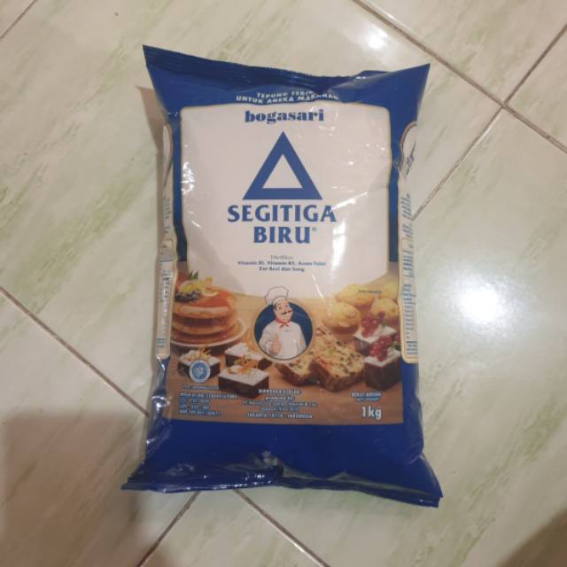 

Tepung Segitiga Biru Premium 1kg