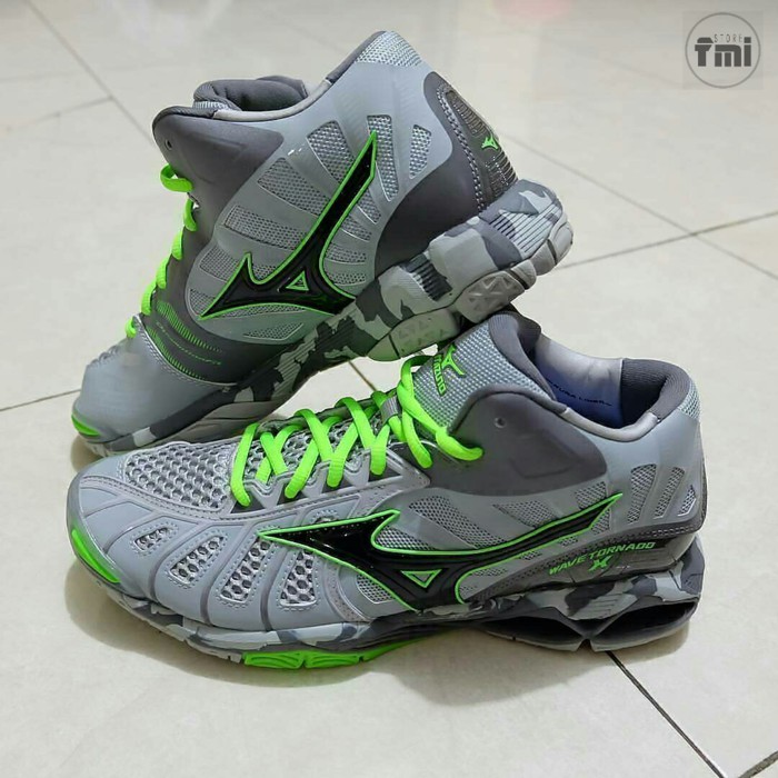 mizuno wave tornado 2 2015