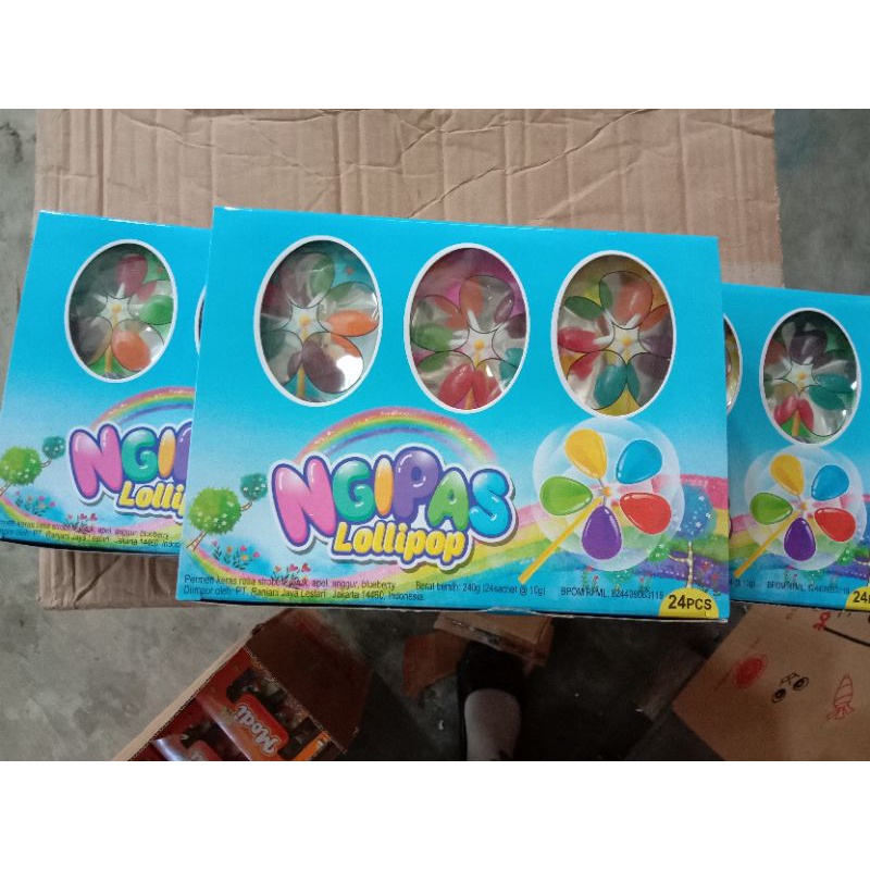 

Permen lollipop ngipas box isi 24. Harga 22.500