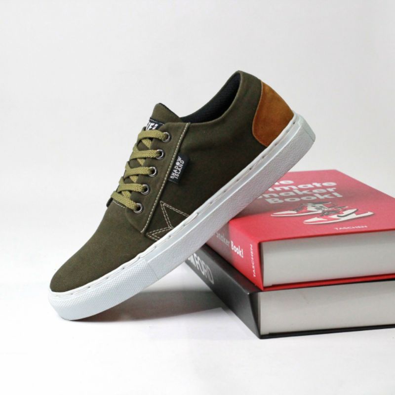 bungkusuku neutron - Sepatu Pria Casual Sneakers Canvas Premium Kets Sekolah Santai Murah