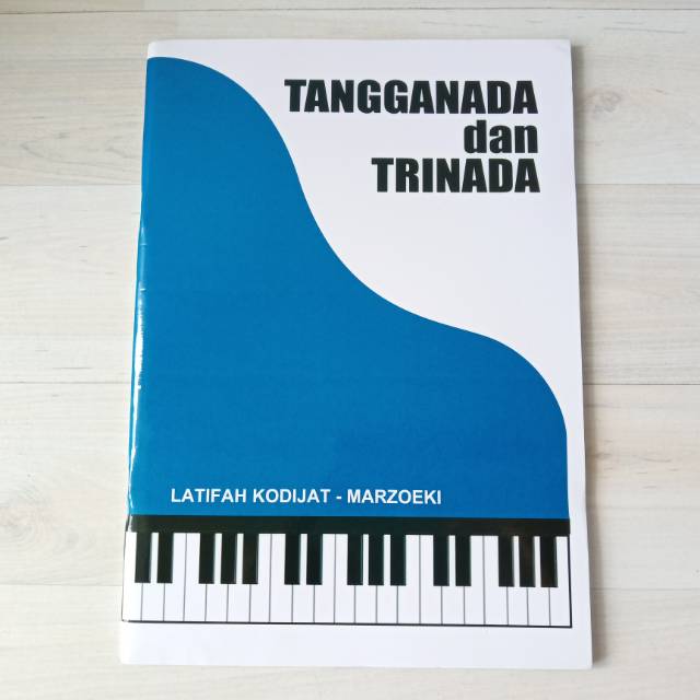 Buku Piano Tangganada dan Trinada | Shopee Indonesia