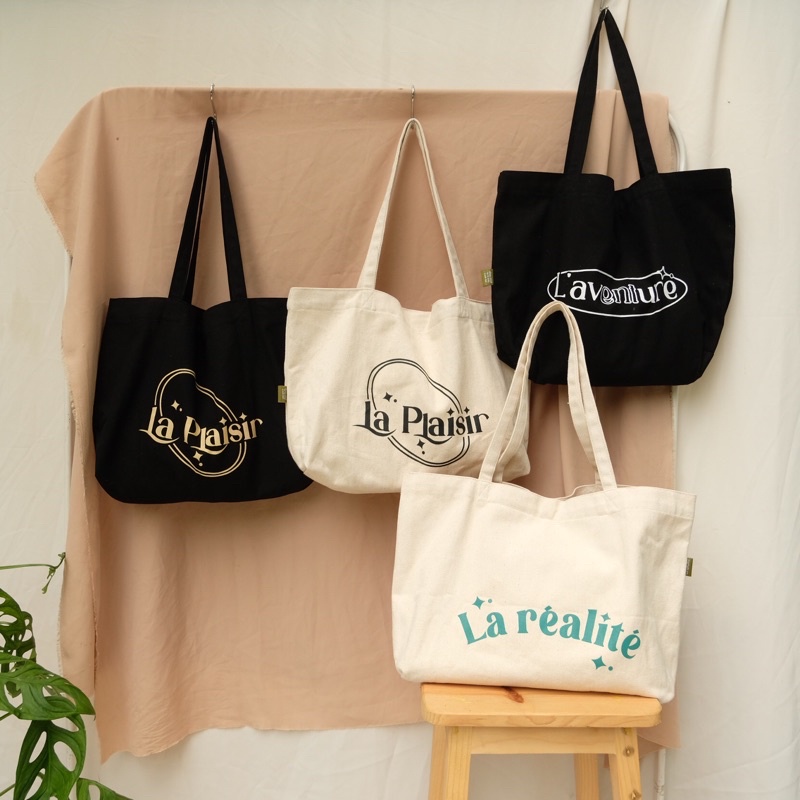 Cawa Tote Bag Canvas Aesthetic - Le Mot Series - CABICIKS