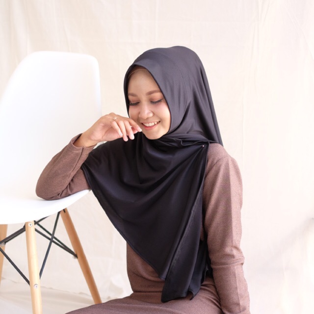 KREZIA INSTANT I Hijab instant kaos krezia tanpa pet by yeppushop