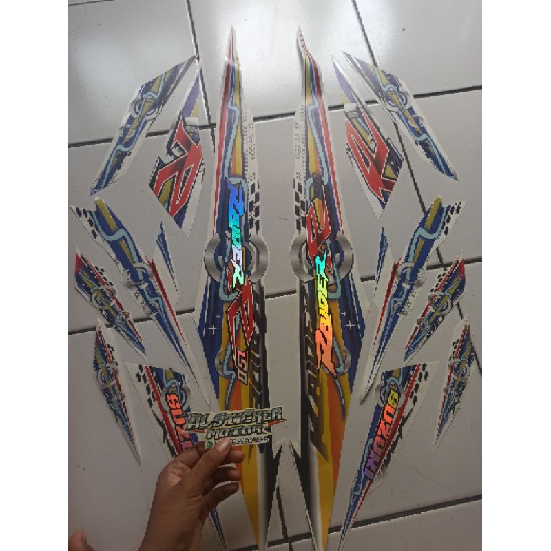 STRIPING TRANSPARAN HOLOGRAM SATRIA FU