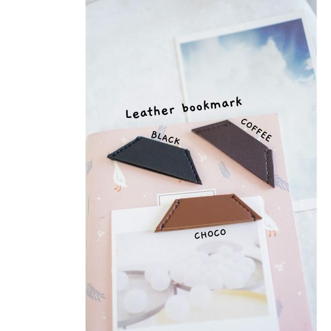 

LEATHER BOOKMARK PEMBATAS BUKU UNIK KULIT PENANDA HALAMAN BUKU CORNER