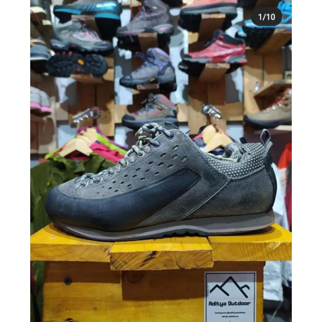 Sepatu Hiking Kayland