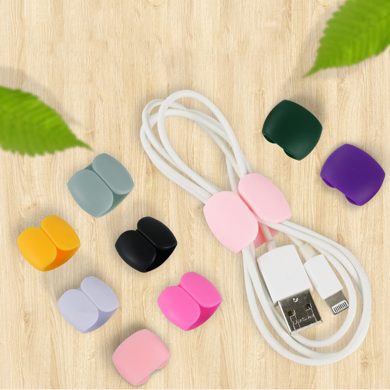 4pcs Klip Holder Kabel USB Charger Bentuk Bulat Untuk Meja