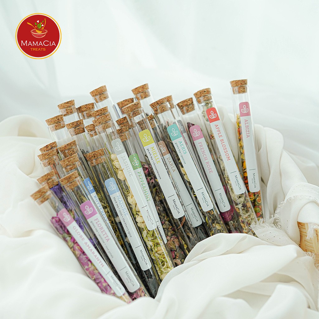

Mamacia Treats Flower Tea In Tube / Souvenir Flower Tea / Chamomile Lavender Teh Bunga Tabung