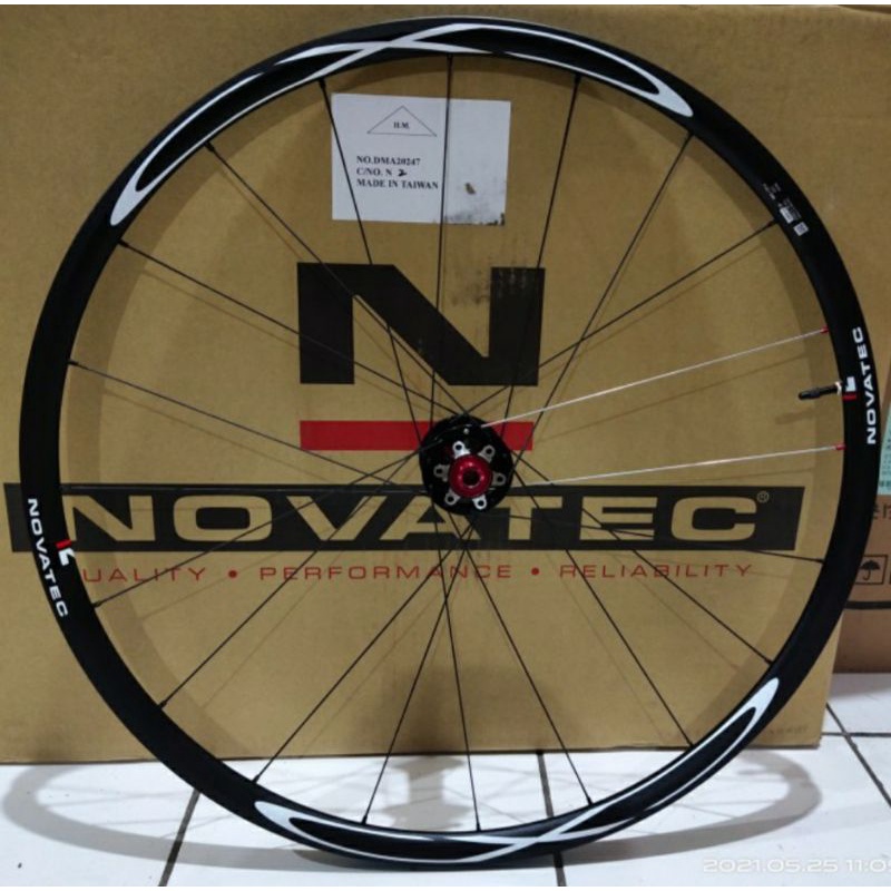 wheelset novatec cxd 700c Discbrake