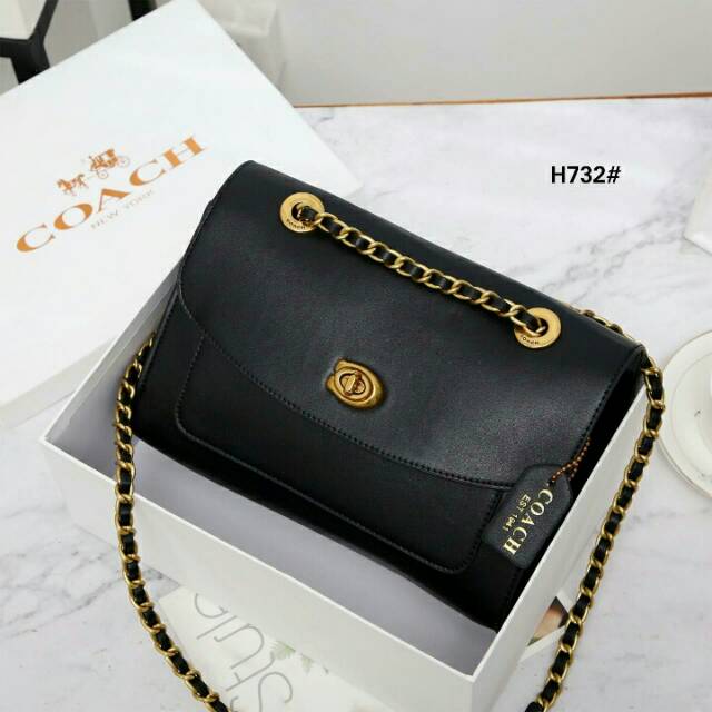 Tas Coach Parker In Signature Leather Shoulder Bag Include Box Coach.....
Kode H732#