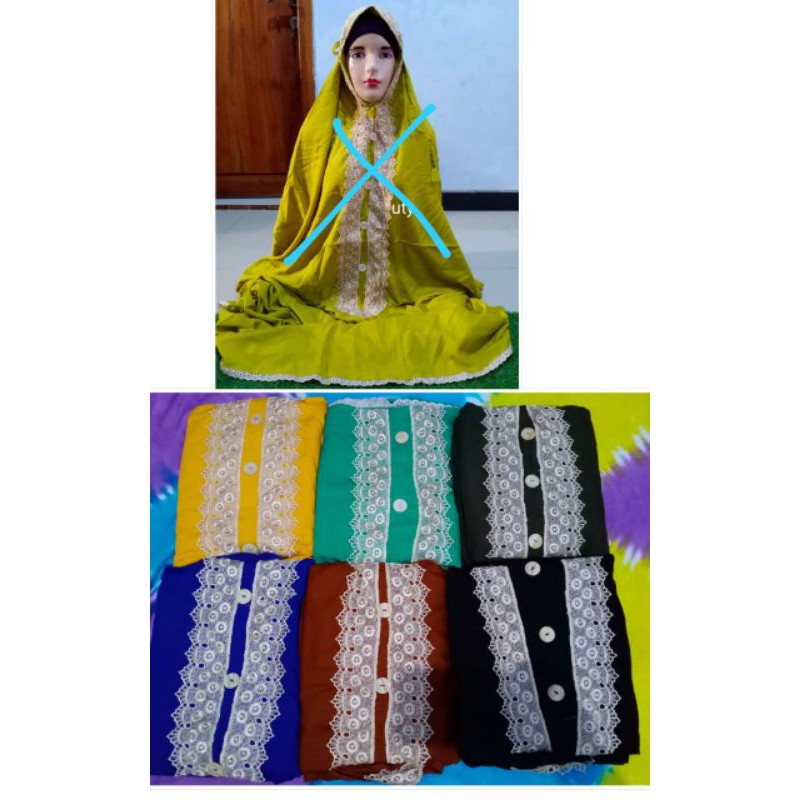 Mukena Renda Syahrini