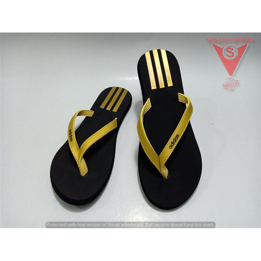 adidas women flipflop