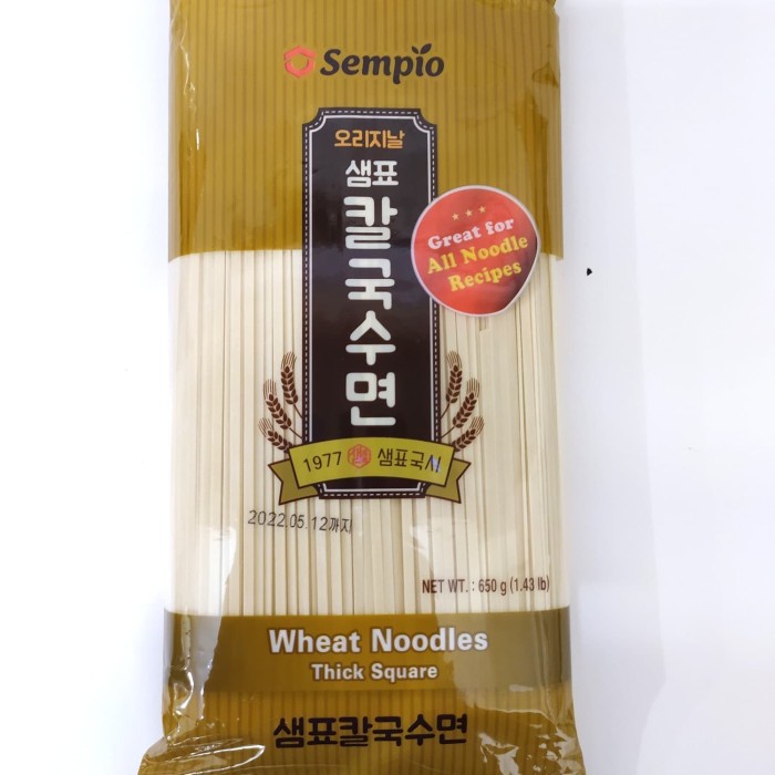

Sempio wheat noodles thic square 650 gr/kalguksu somyun.