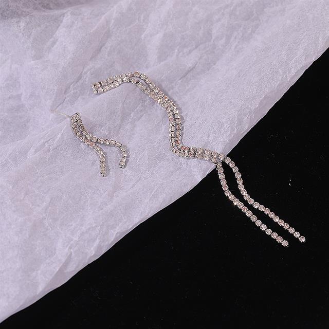 925 jarum perak Korea Dongdaemun rumbai asimetris halus anting-anting panjang anting-anting anting-a