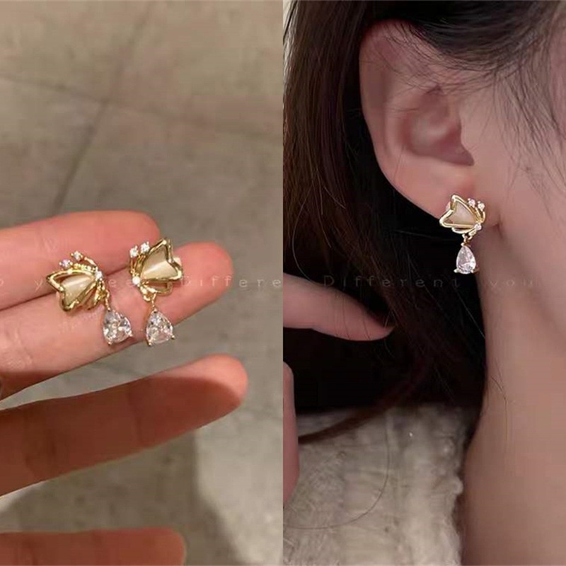 Anting Tusuk Gantung Panjang Desain Kupu-Kupu Hias Opal / Zircon Untuk Wanita Anting Fashion Korea Earing