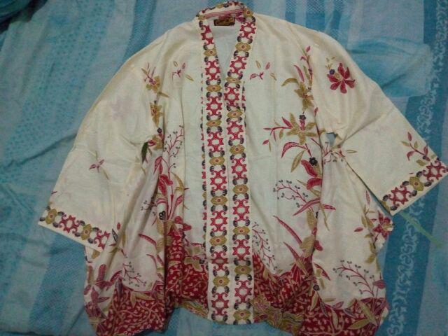 Blus Waka Cibulan Anggrek Putih Baju Batik Atasan Wanita