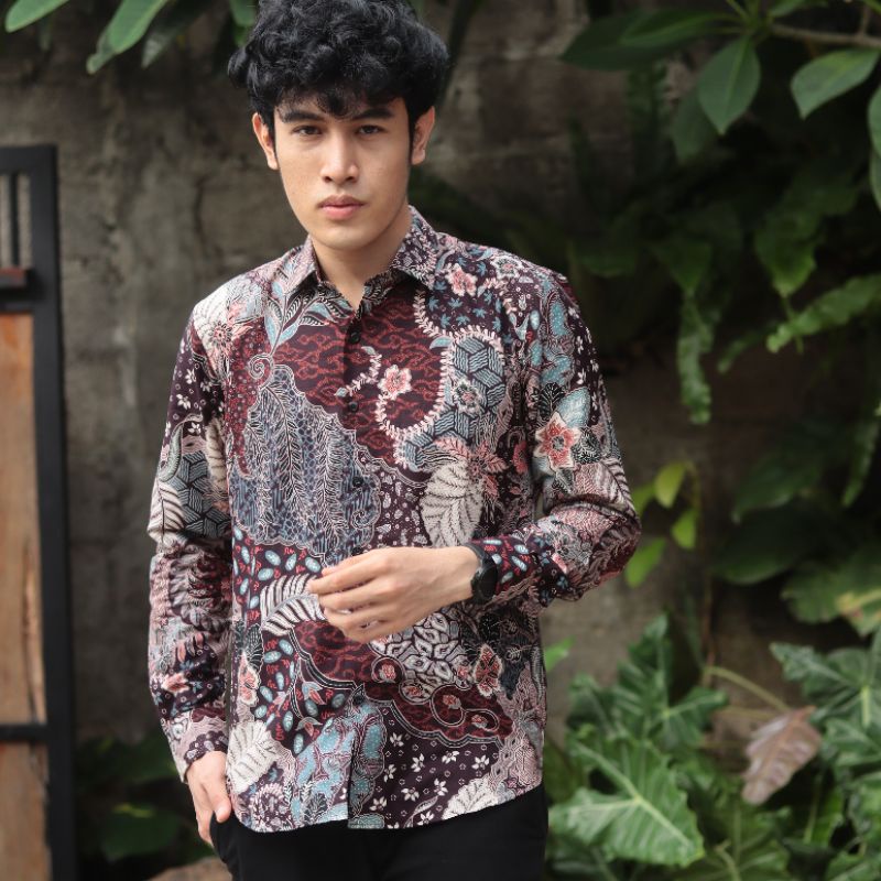 Batik Couple Ayah dan Anak Lengan Panjang Model Slimfit Warna Maroon