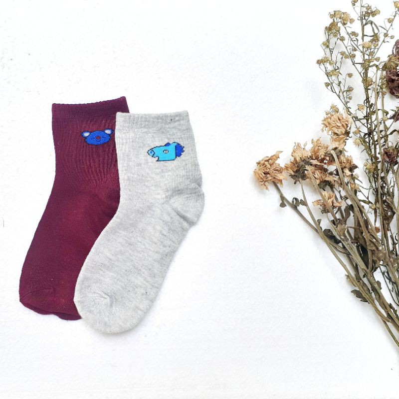 BTS SOCKS KOREAN / Kaos Kaki BTS