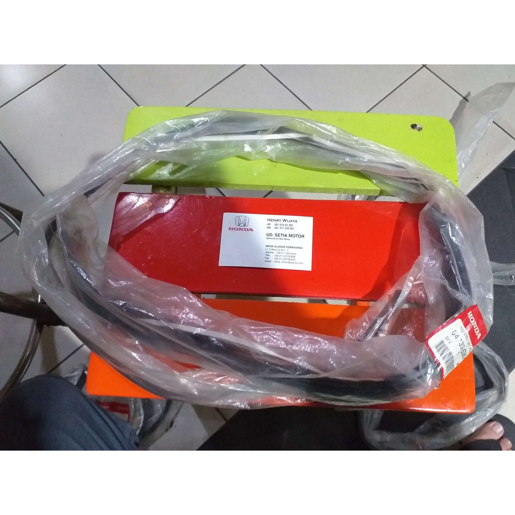 Karet List Kaca belakang Honda CRV 2007-2012