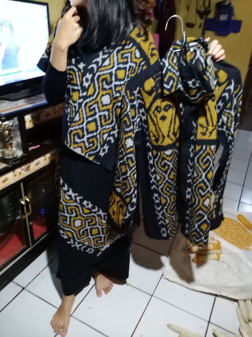 Baju Set Couple Tenun Pria Wanita Etnik Troso Jepara - Baju Tenun Couple - Baju Couple Prewedding 03