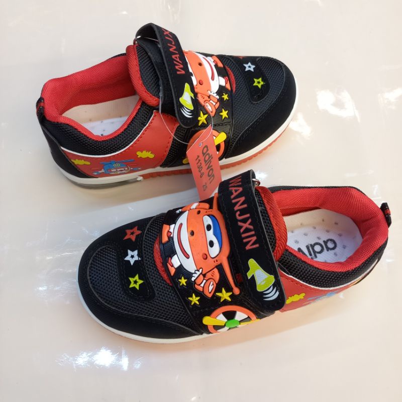 Sepatu anak keren