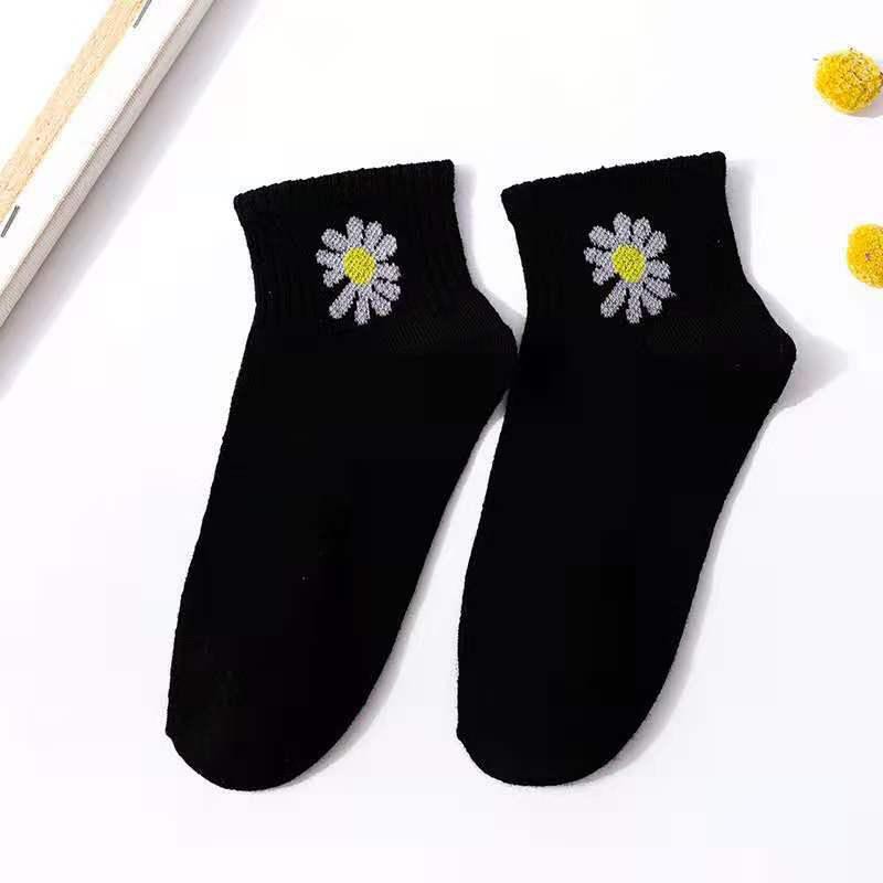 COD - K5051 Kaos Kaki Ankle Sock Motif Bunga Daisy / Kaos Kaki Pendek Wanita / Kaos Kaki Korea-Hitam