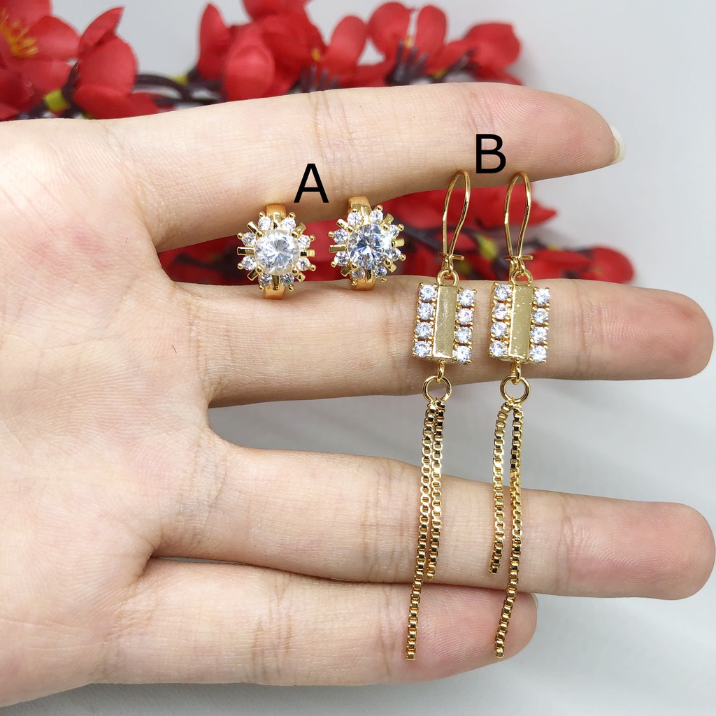 Anting Hoop Xuping  Lapis Emas 18k 3 Batu Vertikal Zircon 