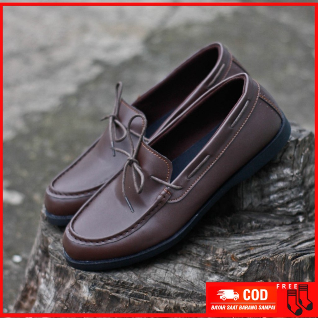 MOLK Sepatu Pria Slip On Terbaru Kasual Outdoor Fashion Santai Pria Kondangan Hitam