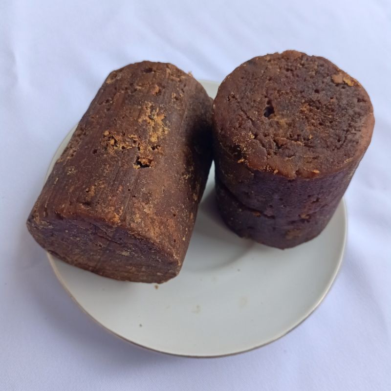 

Gula Aren / Palm Sugar Bungkus Daun | ±500 Gram