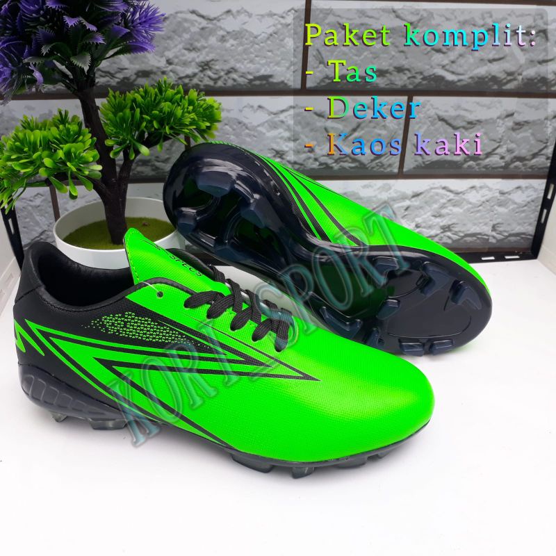 Sepatu bola dengan teknologi terbaru untuk meningkatkan performa