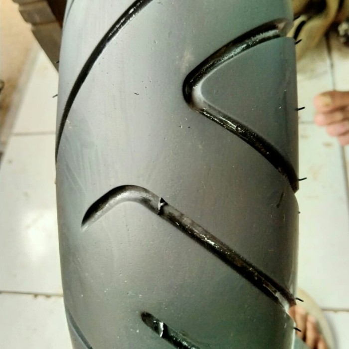 ban belakang ukiran motor scoopy ring 12 IRC tubless