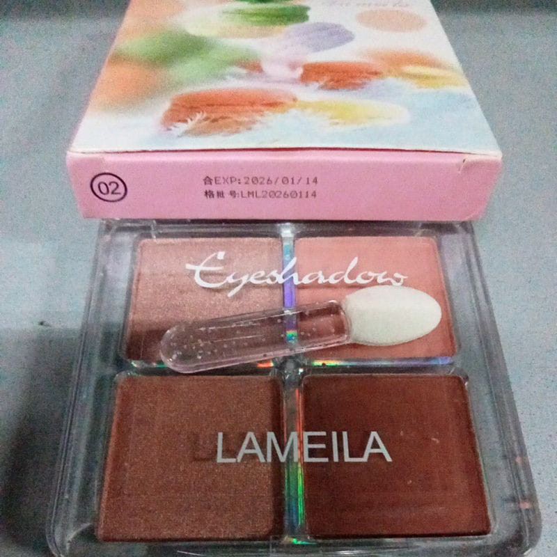 LAMEILA 4 CLOR AVOCADO EYESHADOW DISK MATTE/SHIMMER FRUIT EYES HK3049