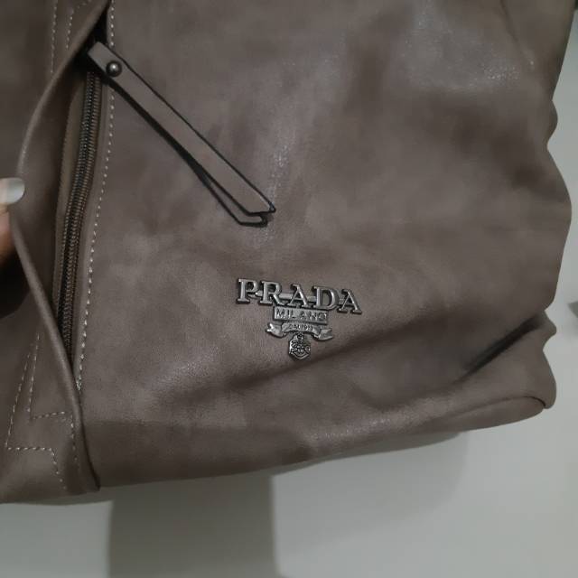 Preloved tas ala prada