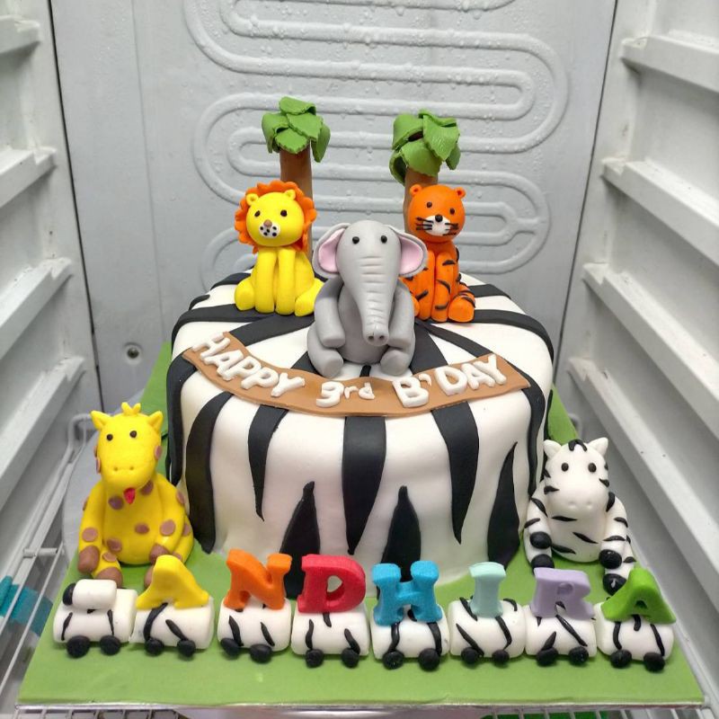 

kue ulang tahun tema zoo