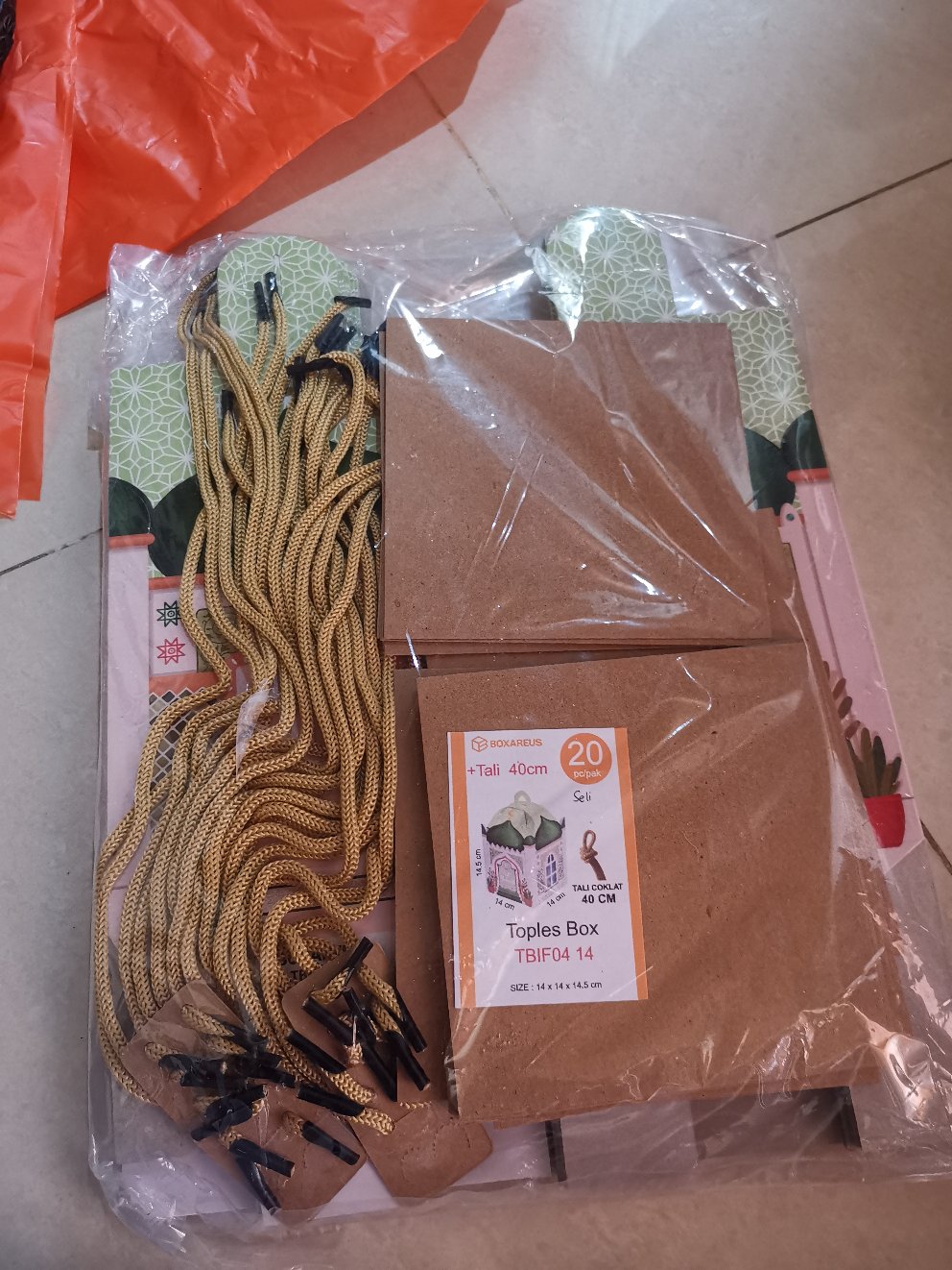 Box Idul Fitri, Box Toples Lebaran, Packaging, Dus, Kotak  - Tbif04 14(20pc)