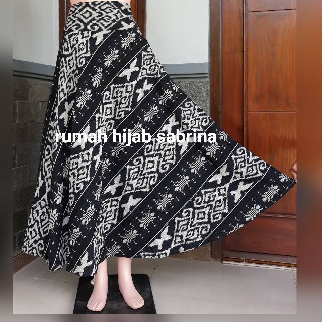 SABRINA TENUN - ROK UMBRELLA TENUN