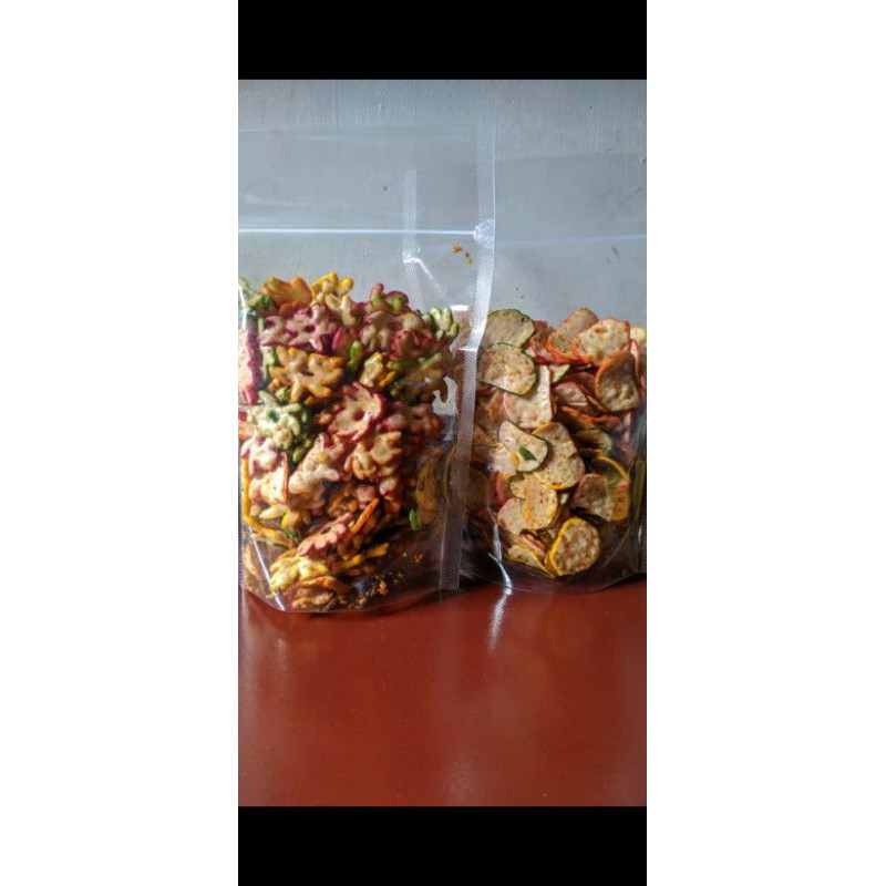 

seblak kering/kerupuk seblak by bontot snack