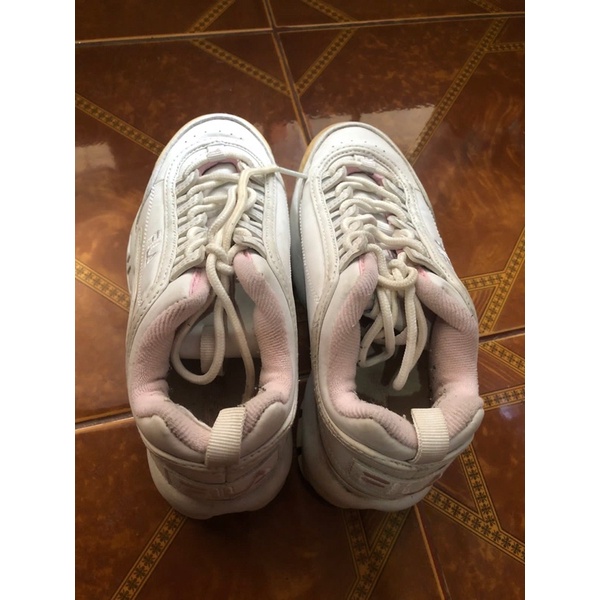 Preloved sneakers Fila disruptor 2