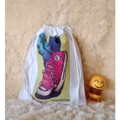 Tas Pouch Serut Blacu Tebal Premium Sablon dan Custom Ukuran