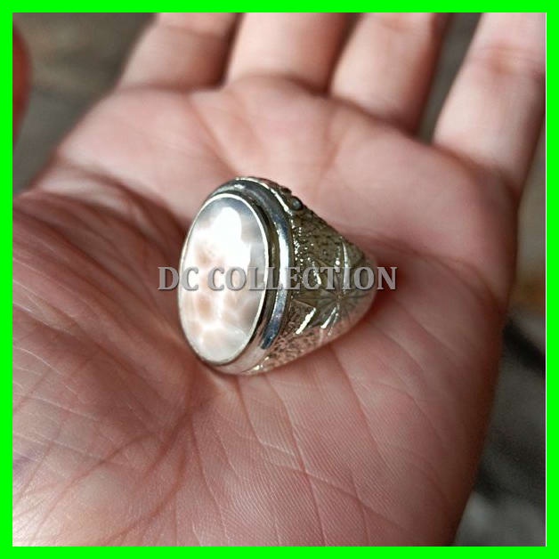 NATURAL CINCIN BATU AKIK BULU HANOMAN - BATU TUMPANG NUSAKAMBANGAN NATURAL THOMSONITE