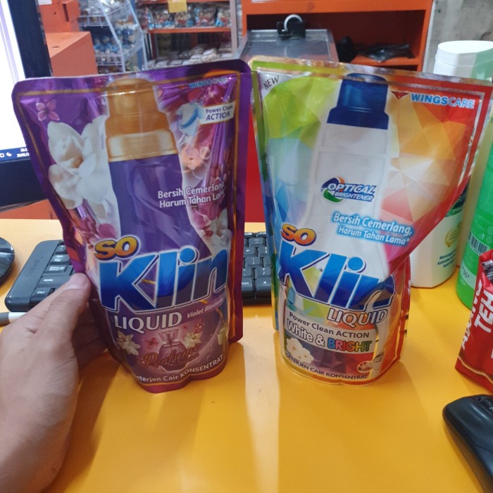 POUCH 800ML - SOKLIN DETERJEN CAIR / LIQUID DETERGEN SO KLIN atayatoko
